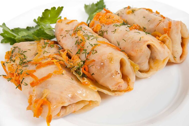 Cabbage cabbage with rice and cooked meat